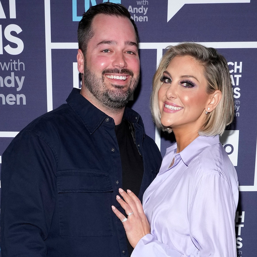 Where RHOC’s Gina Kirschenheiter Stands With Boyfriend Travis Mullen After He Moved Out of Her House – E! Online Where RHOC’s Gina Kirschenheiter Stands With Boyfriend Travis Mullen After He Moved Out of Her House – E! Online