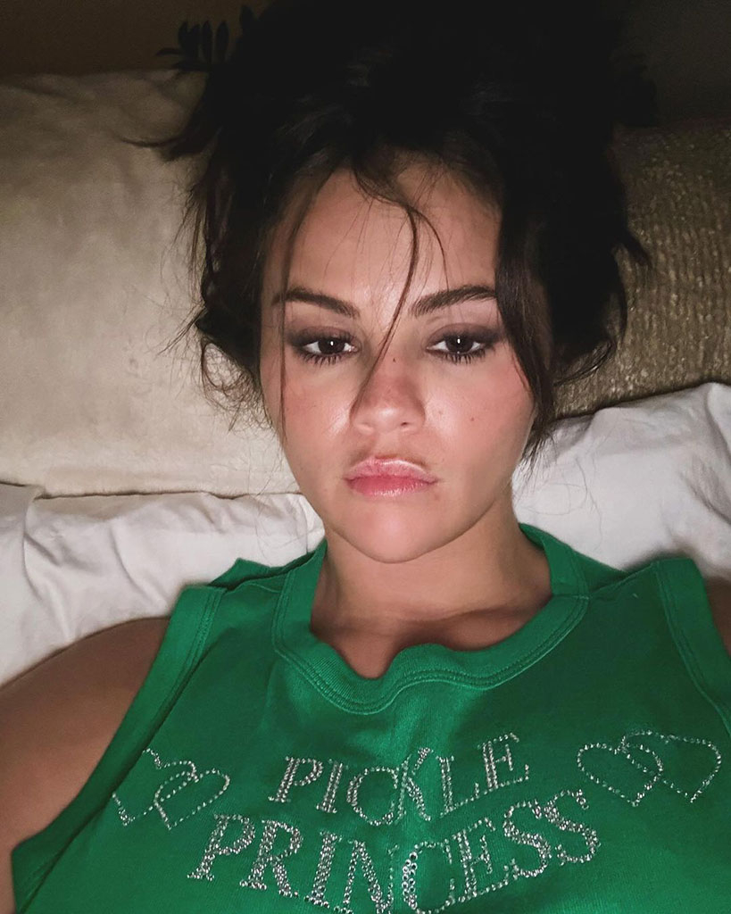 Selena Gomez Reveals Her Zits in Candid Photo: 'Even My Skin Is Over Me Rn', image size:819x1024