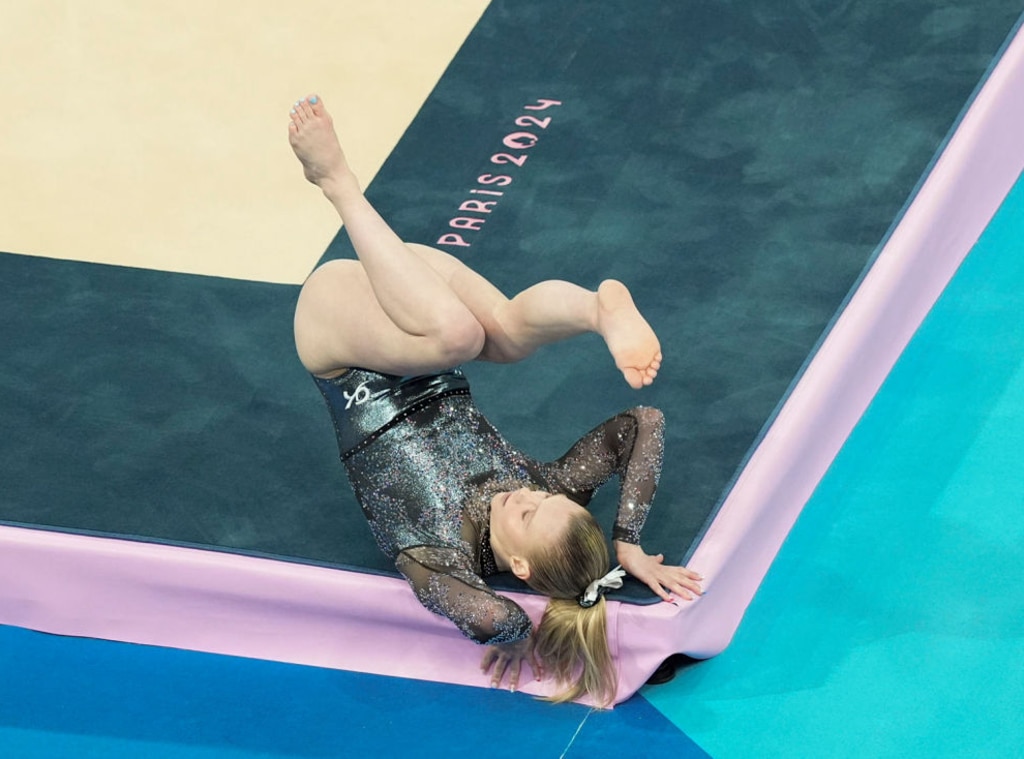 La gimnasta Jade Carey comparte por qué se cayó durante la rutina del suelo