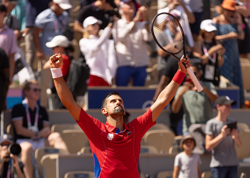 2024年オリンピック：ダニエル・コリンズ選手とイガ・シフィアテク選手の緊迫したやり取り