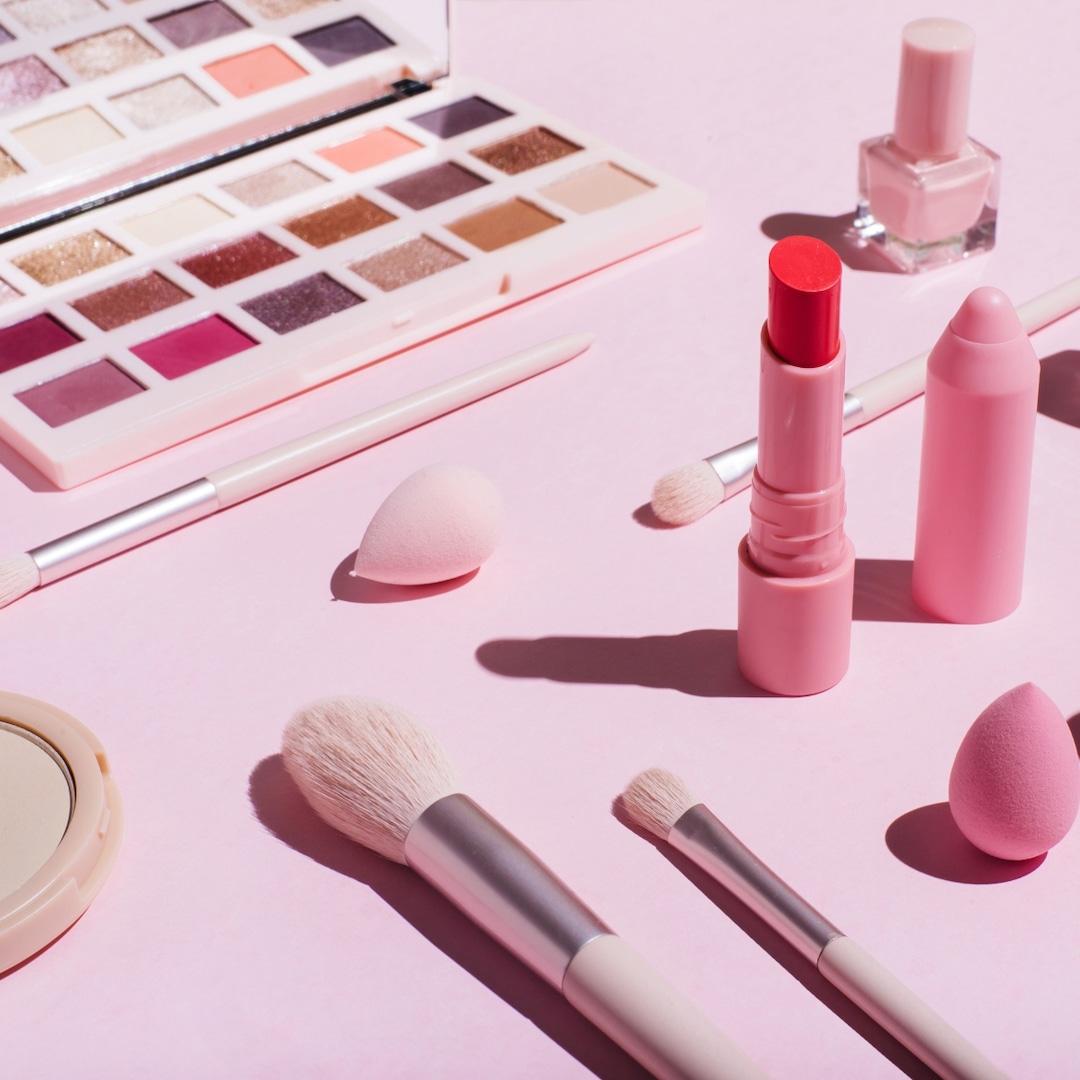 От известни в интернет продукти за грижа за кожата до