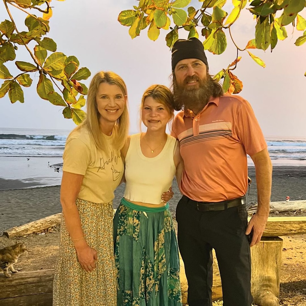 Mia, Missy của Duck Dynasty & Con gái của Jase Robertson, Mia trải qua ca phẫu thuật thứ 16