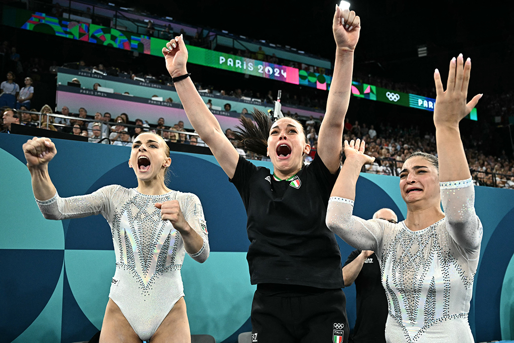 2024 Paris Olympics, Team Italy, gymnastics, emotional photos