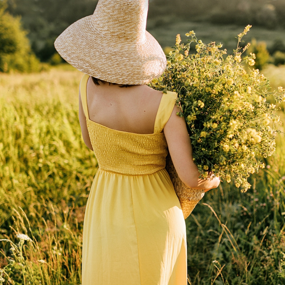 Попълнете гардероба си с тези сладки и достъпни плавни модели