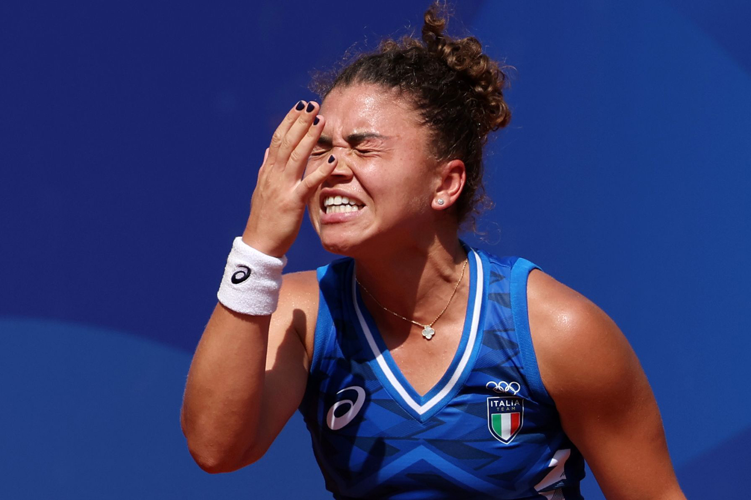 2024 Paris Olympics, Jasmine Paolini, tennis, emotional photos