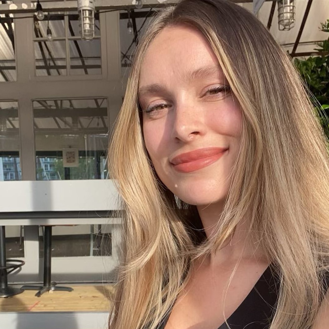 The Bachelor’s Hailey Merkt Dead at 31 After Cancer Battle – E! Online The Bachelor’s Hailey Merkt Dead at 31 After Cancer Battle – E! Online