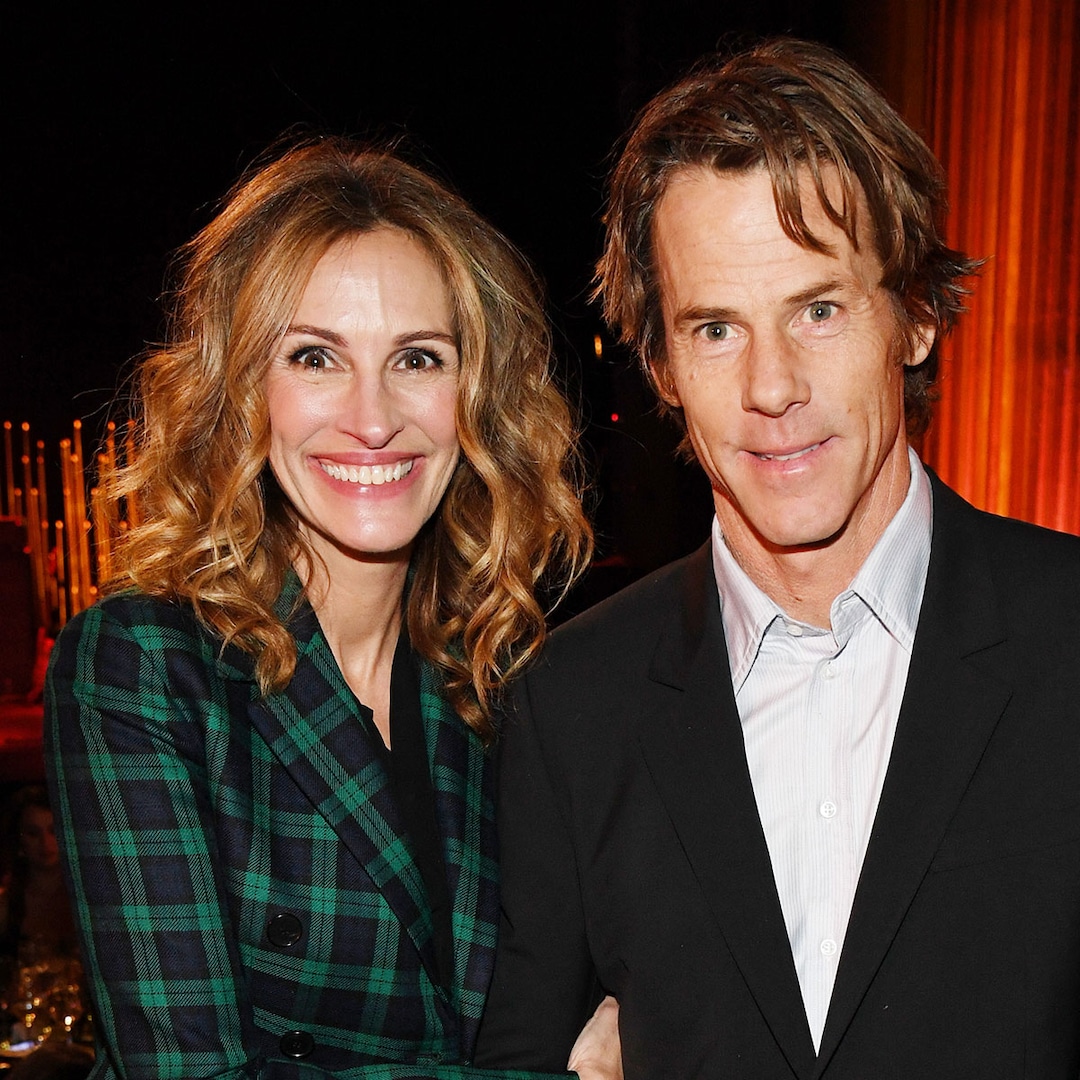 Julia Roberts and Danny Moder Are Closer Than Ever on 22nd Anniversary Julia Roberts and Danny Moder Are Closer Than Ever on 22nd Anniversary