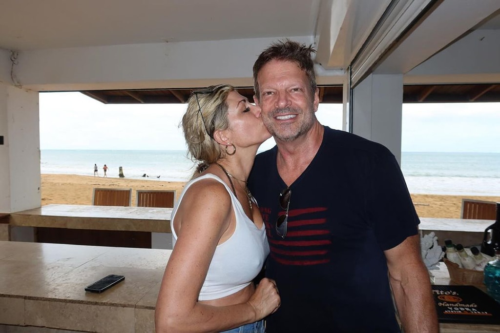 Alexis Bellino จาก RHOC หมั้นกับ John Janssen หลังจากออกเดทได้ 9 เดือน