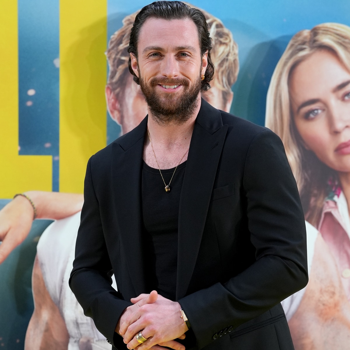 Aaron Taylor-Johnson sieht nach der Rasur seines Bartes nicht mehr wiederzuerkennen aus