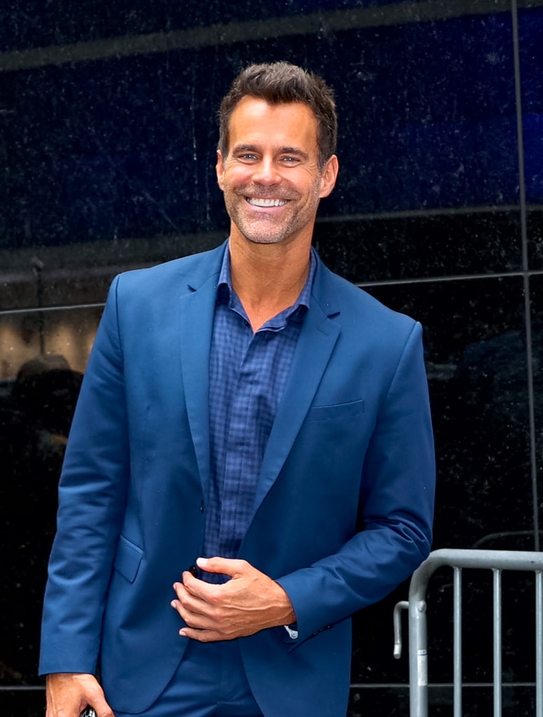 Cameron Mathison bước ra với Aubree Knight vài giờ sau khi ly hôn