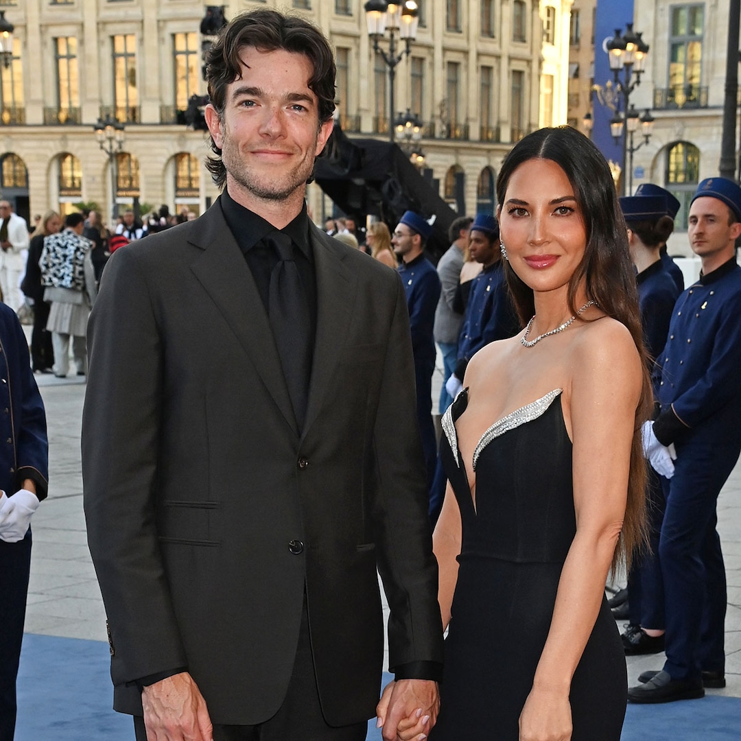 John Mulaney Shares Emotional Tribute to Wife Olivia Munn at Imagemaker Awards – E! Online John Mulaney Shares Emotional Tribute to Wife Olivia Munn at Imagemaker Awards – E! Online