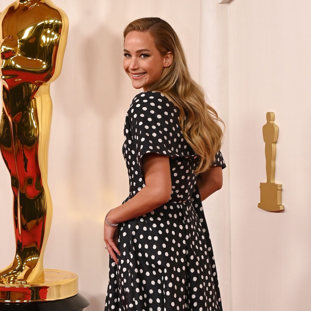 Inside Jennifer Lawrence’s Mom Life With Son Cy and Husband Cooke Maroney – E! Online Inside Jennifer Lawrence’s Mom Life With Son Cy and Husband Cooke Maroney – E! Online