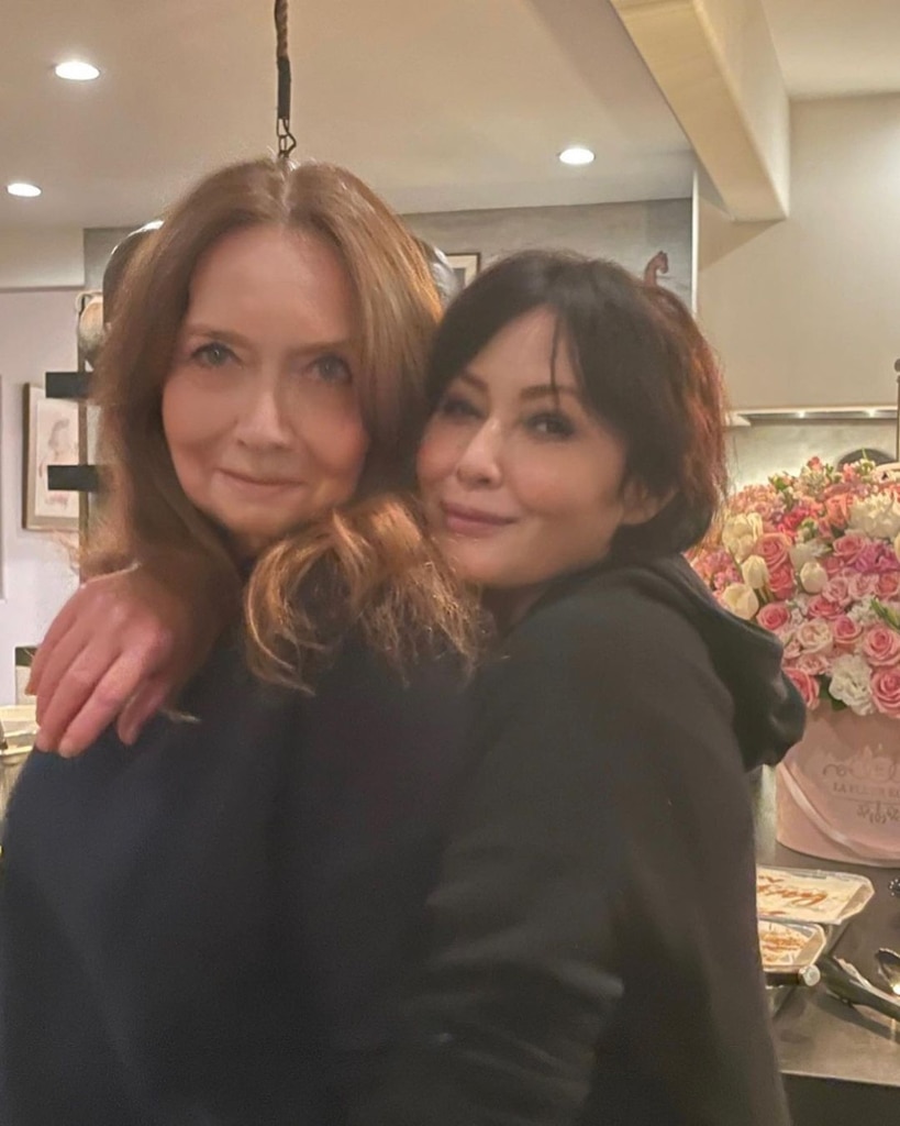 Rosa, mãe de Shannen Doherty, fala após a morte da atriz