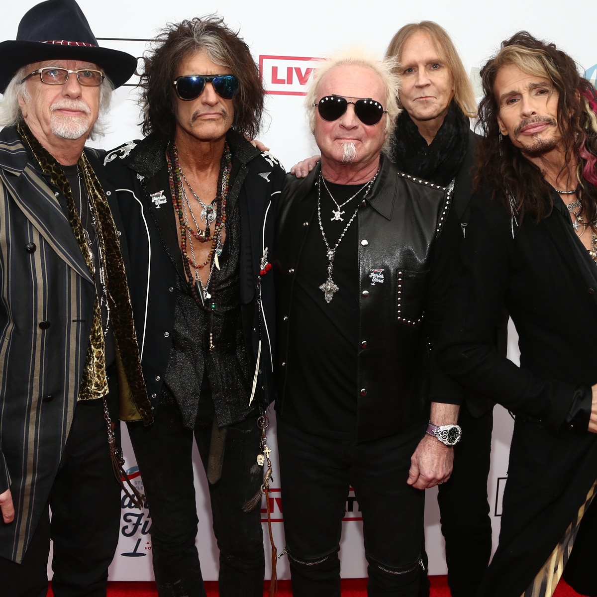 Aerosmith, Steven Tyler'ın Ses Kordu Yaralanmasından Dolayı Touring'den Emekli Oldu