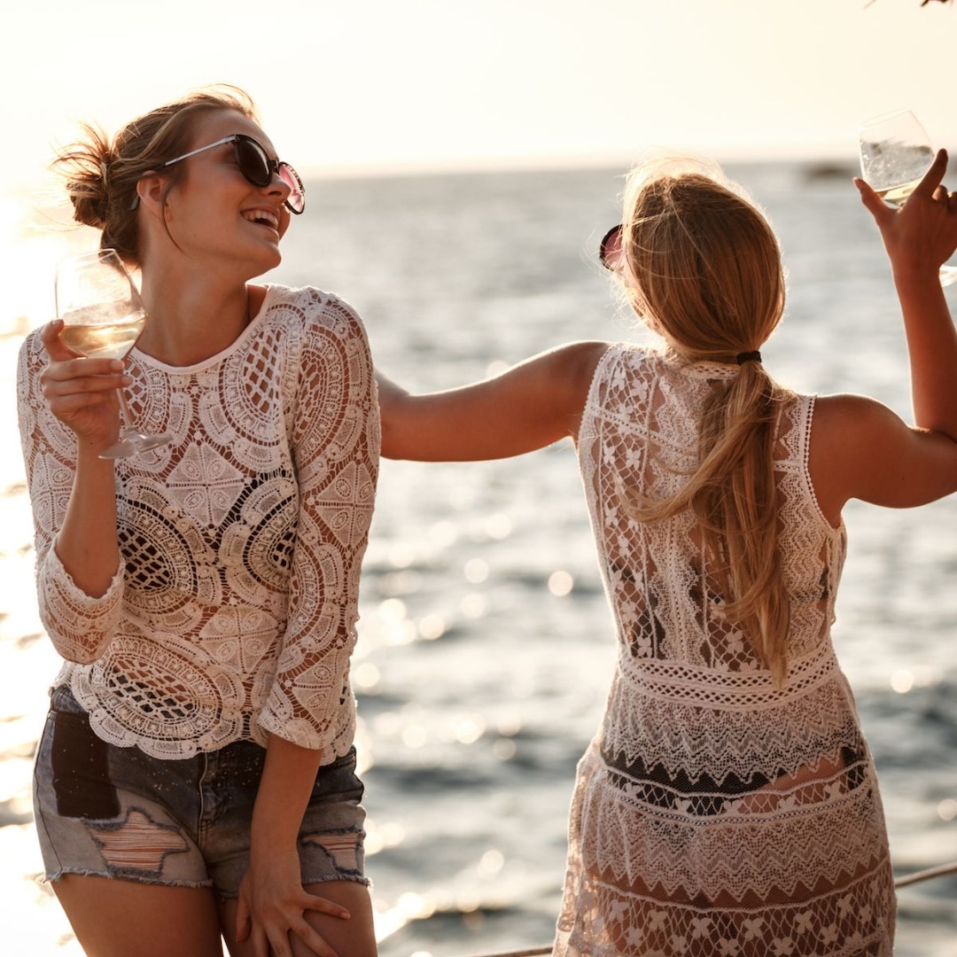 Cute Wine Glasses & More To Celebrate Cute Wine Glasses & More To Celebrate