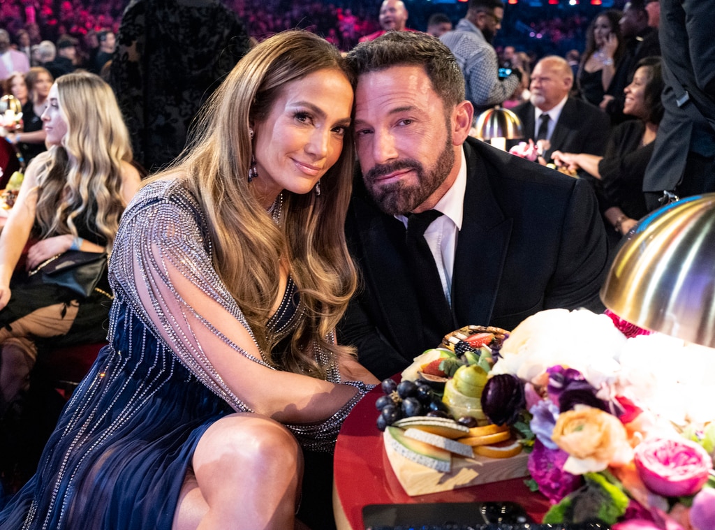 Co robił Ben Affleck, gdy Jennifer Lopez złożyła pozew o rozwód?