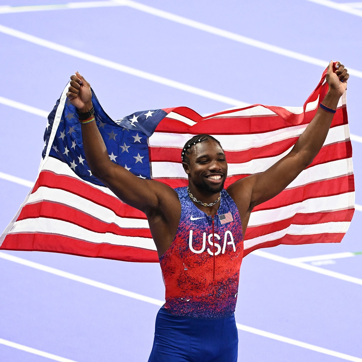 Noah Lyles ปกป้องแฟนสาวจาก “การดูหมิ่นและความเกลียดชังอย่างแท้จริง”