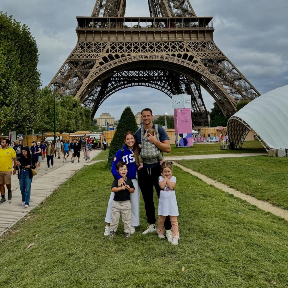 Shawn Johnson ve Andrew East'in 2024 Olimpiyat Fotoğrafları İçin Döneceksiniz