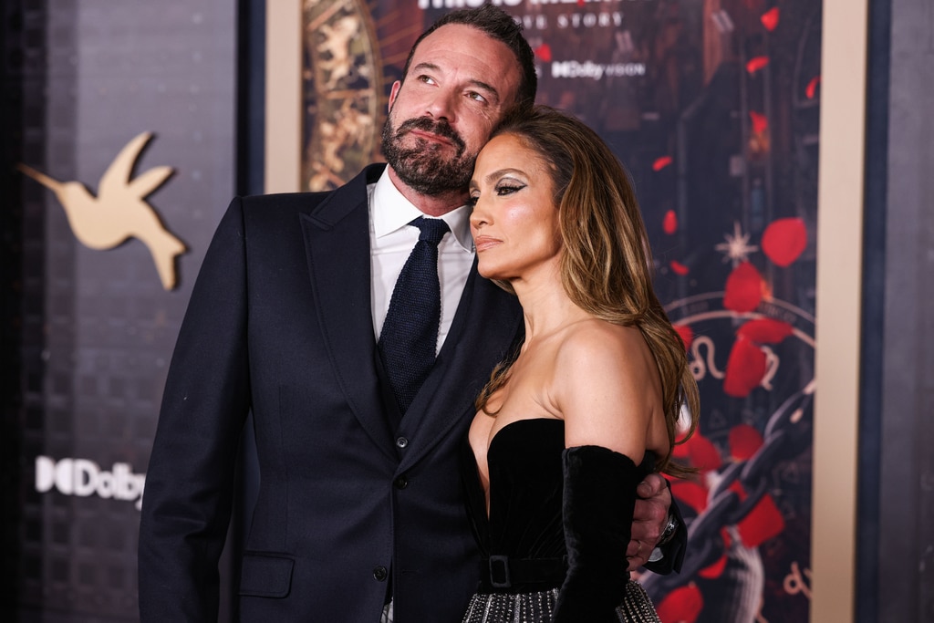 What Ben Affleck Had Engraved on Jennifer Lopez's Engagement Ring