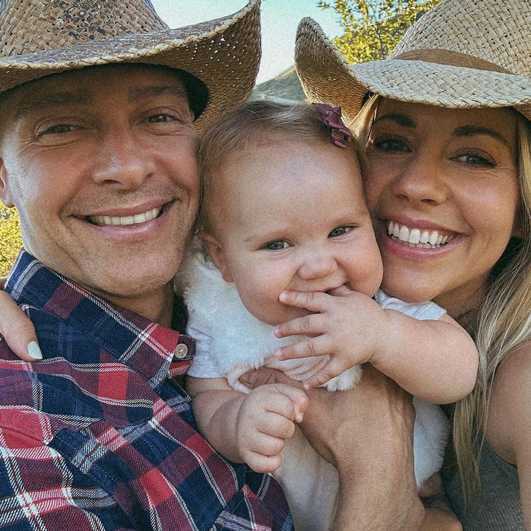 Joey Lawrence’s Wife Samantha Cope Breaks Silence Amid Divorce – E! Online Joey Lawrence’s Wife Samantha Cope Breaks Silence Amid Divorce – E! Online