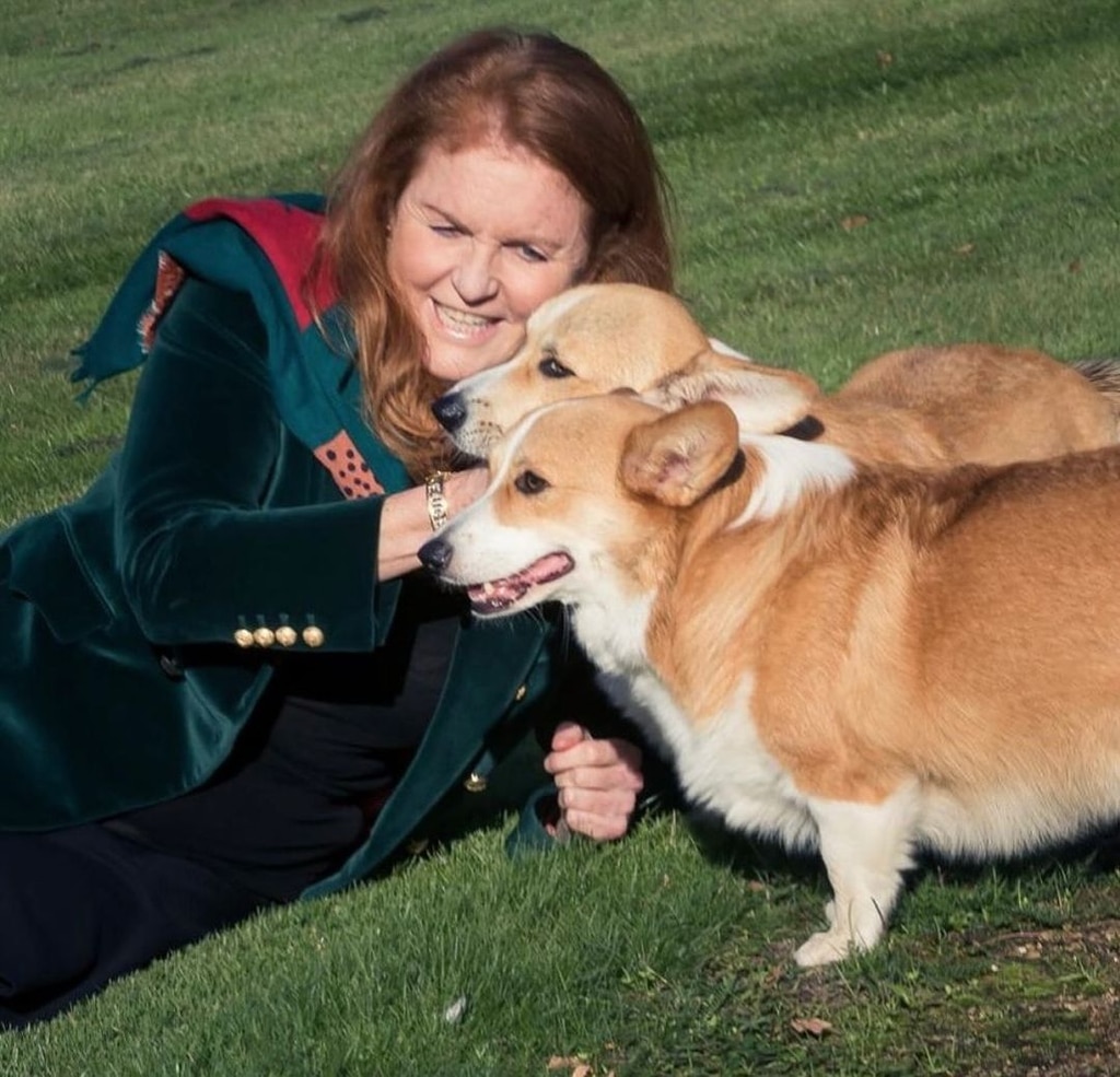 Sarah Ferguson compartilha um doce bilhete em homenagem aos Corgis da Rainha Elizabeth II