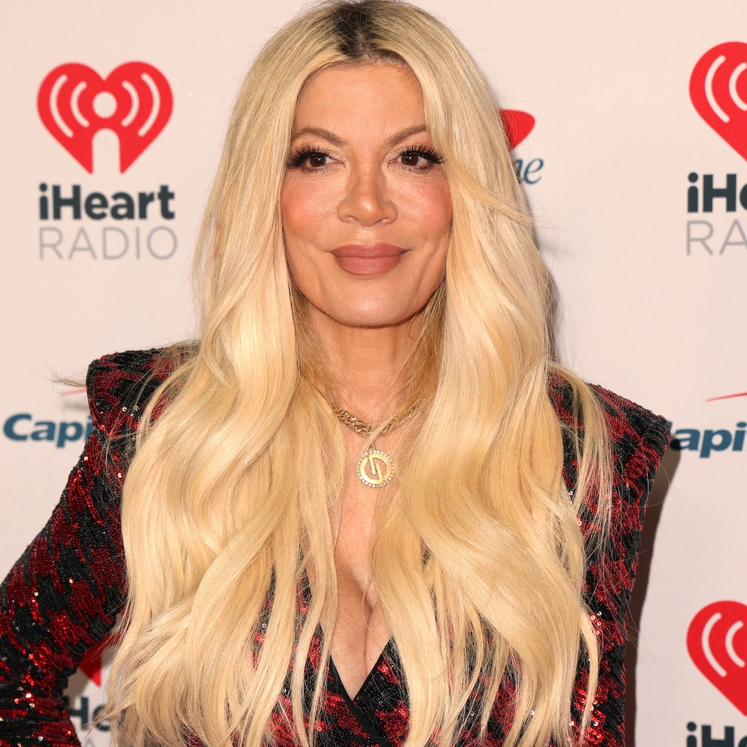 Tori Spelling Shares Why She’s Dressing 7-Year-Old Son Beau in School Clothes Before Bed – E! Online Tori Spelling Shares Why She’s Dressing 7-Year-Old Son Beau in School Clothes Before Bed – E! Online