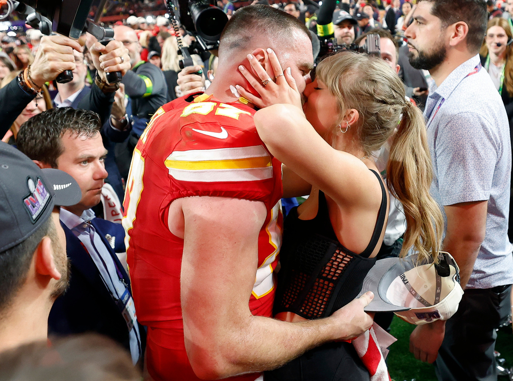 Taylor Swift, Travis Kelce