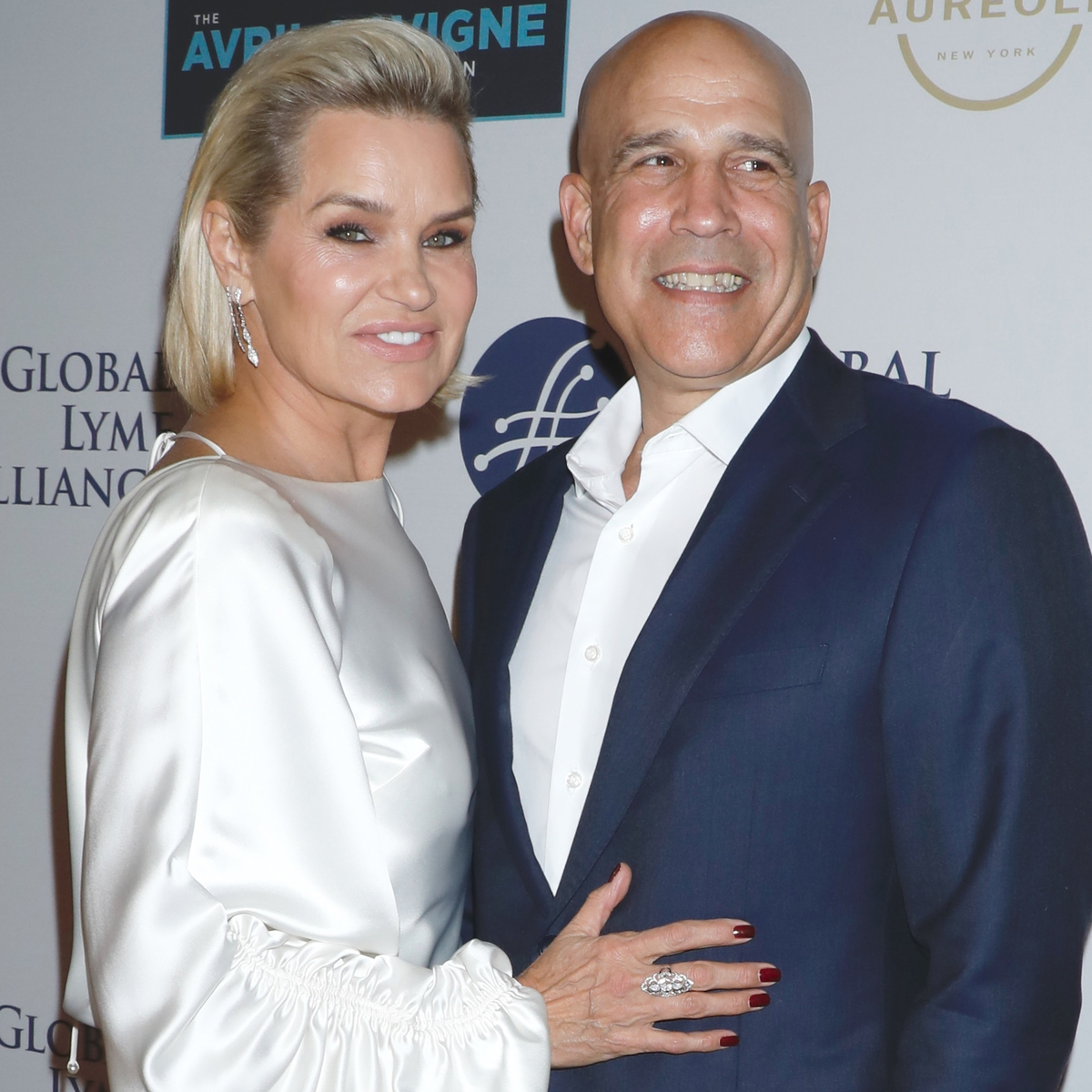 Gigi and Bella Hadid’s Mom Yolanda Hadid Engaged to CEO Joseph Jingoli ...