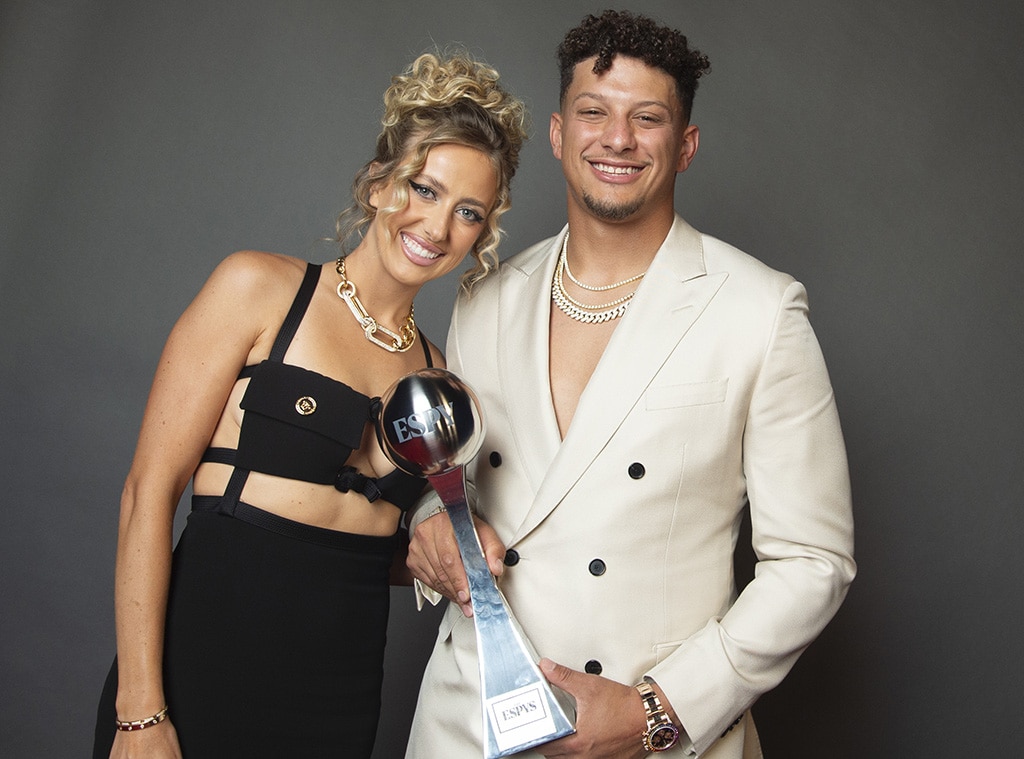 Ciężarna Brittany Mahomes szczegółowo opisuje lekcję wyciągniętą po kontuzji pleców