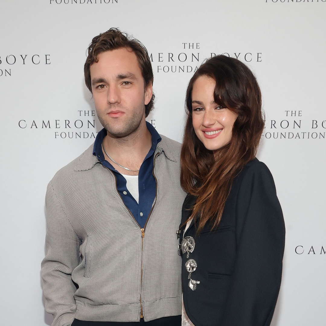 Tell Me Lies Costars Grace Van Patten and Jackson White Confirm They’re Dating IRL – E! Online Tell Me Lies Costars Grace Van Patten and Jackson White Confirm They’re Dating IRL – E! Online