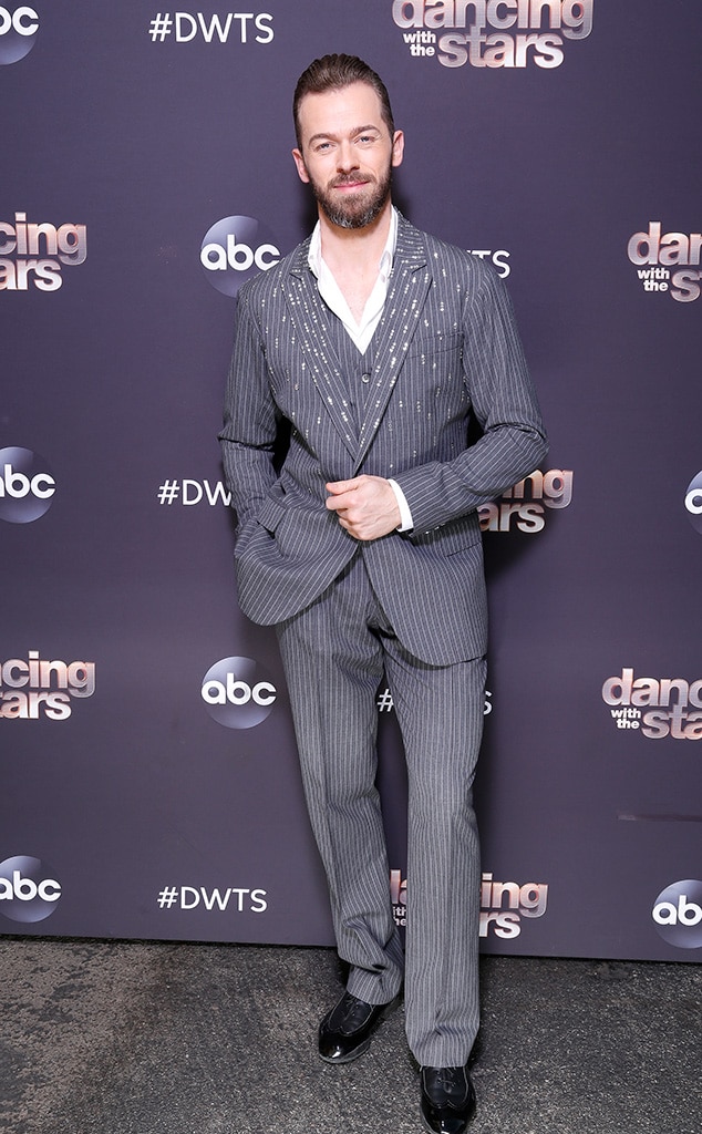 Artem Chigvintsev จาก DWTS แบ่งปันลำดับความสำคัญของเขาหลังจากการจับกุม "ยากลำบาก"