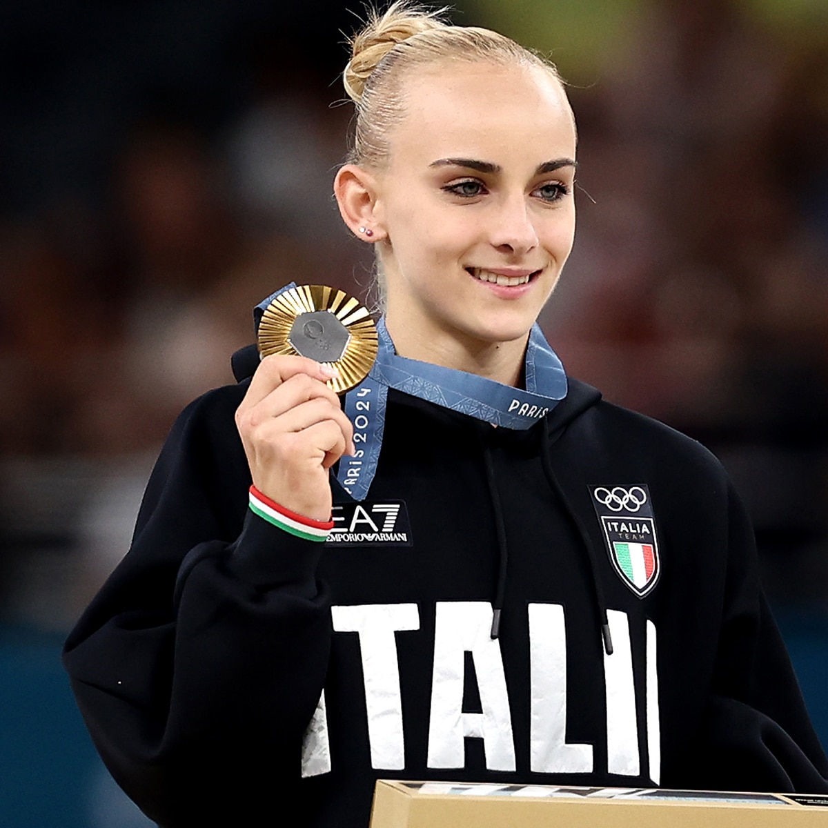 Die Italienerin Alice D’Amato gewinnt Gold, nachdem Simone Biles und Suni Lee stolperten