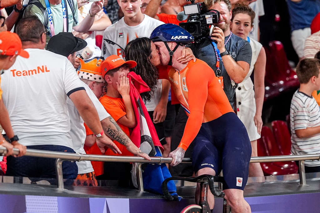 La gimnasta olímpica Suni Lee explica por qué se cayó de la barra de equilibrio