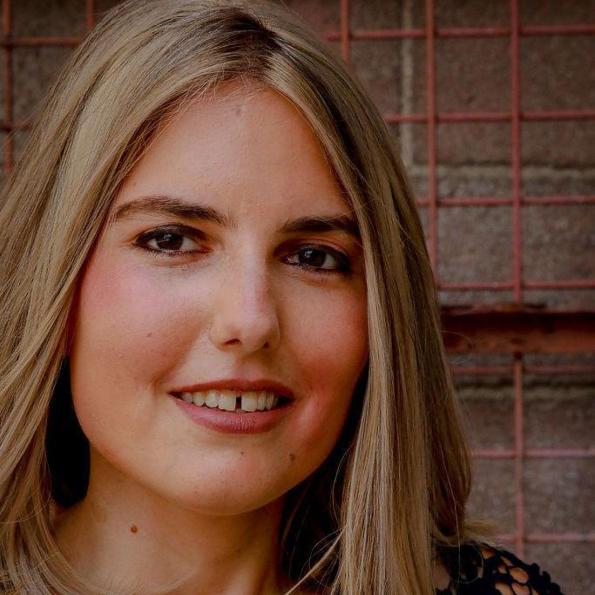 Author Aida Mandic Encourages Society to Become Their Own Savior