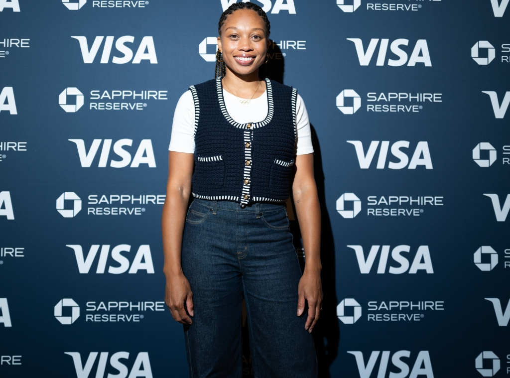 Store Allyson Felix What's in My Earn