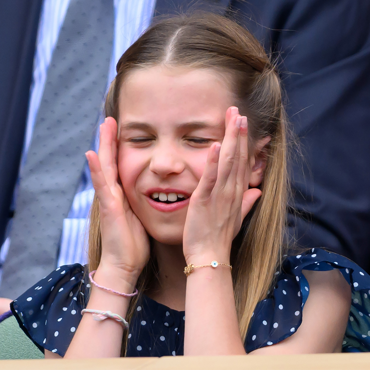 Princess Charlotte Has Best Reaction to Parents William & Kate’s PDA