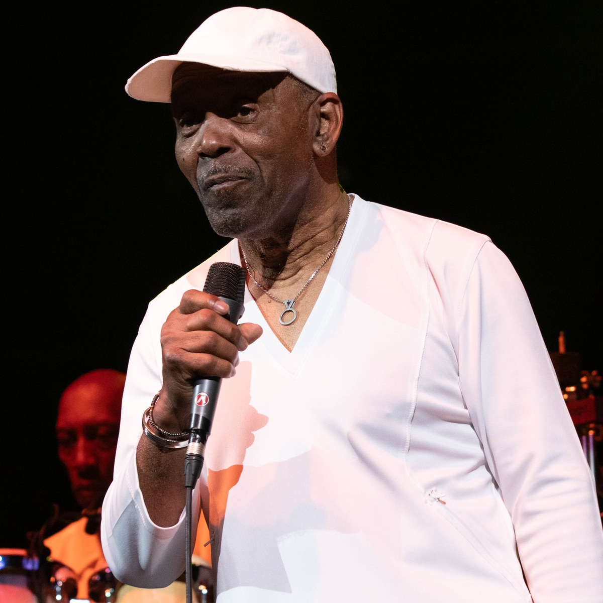 Frankie Beverly, Ca sĩ nhạc Soul và Người sáng lập Mê cung, qua đời ở tuổi 77