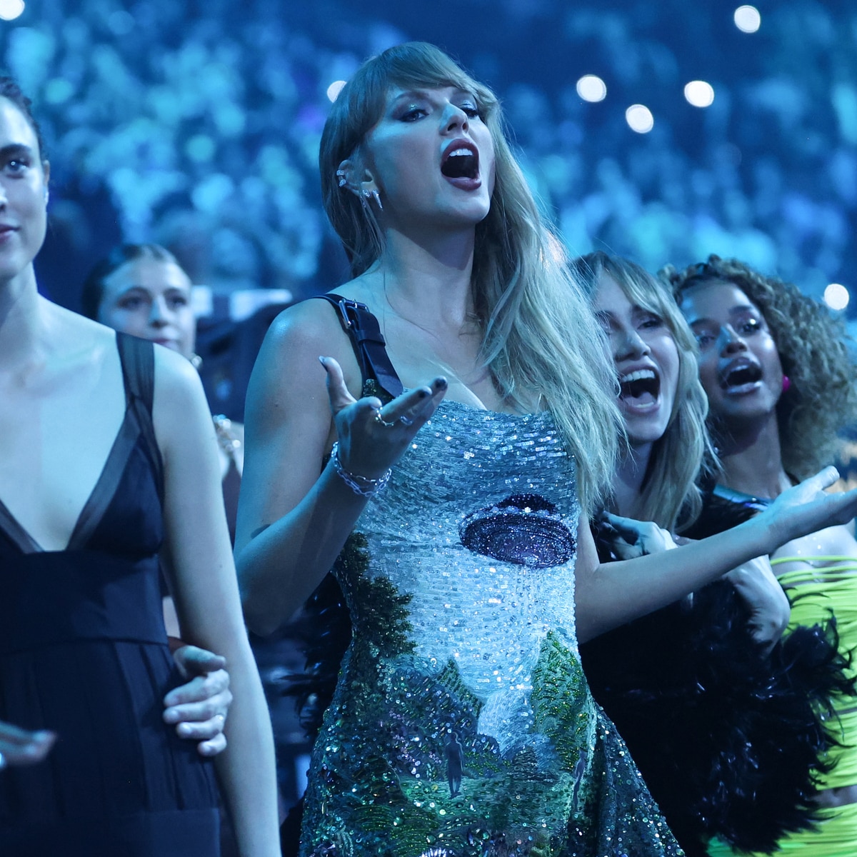 2024 MTV VMA'ları: Taylor Swift, Yılın Sanatçısını Kazanarak Tarih Yazdı