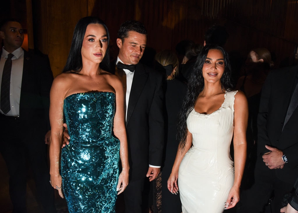 Katy Perry โต้ตอบกับภาพของ Orlando Bloom ขณะกำลังดู Kim Kardashian