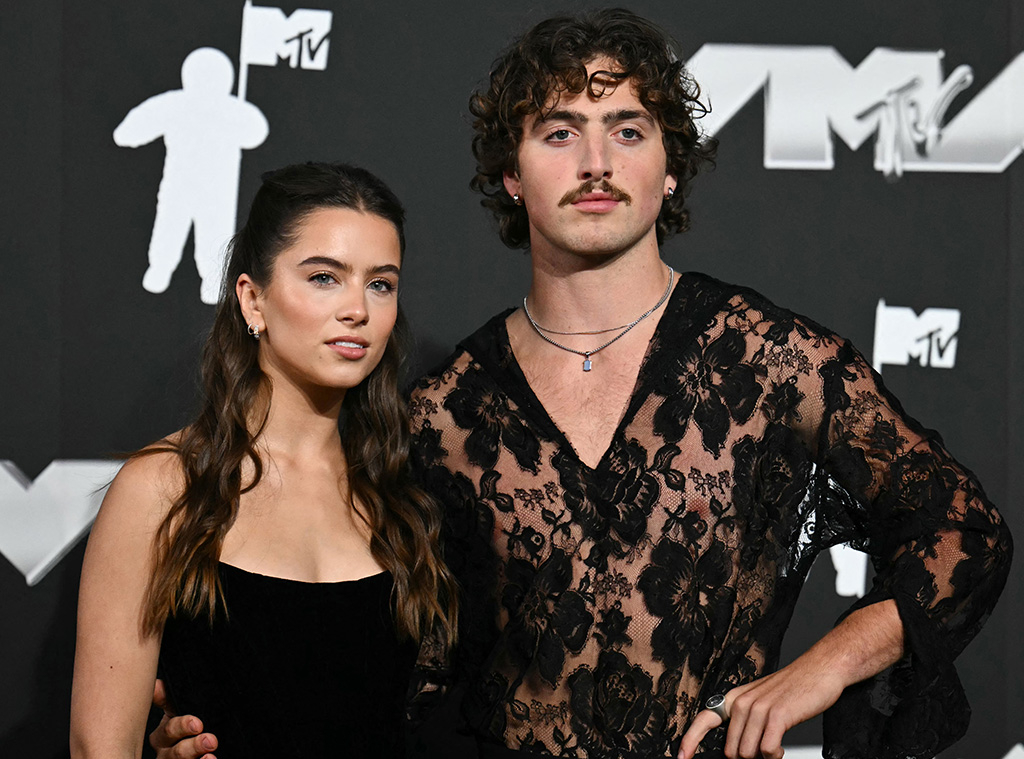 Photos from 2024 MTV VMA: All the Couples on the Red Carpet