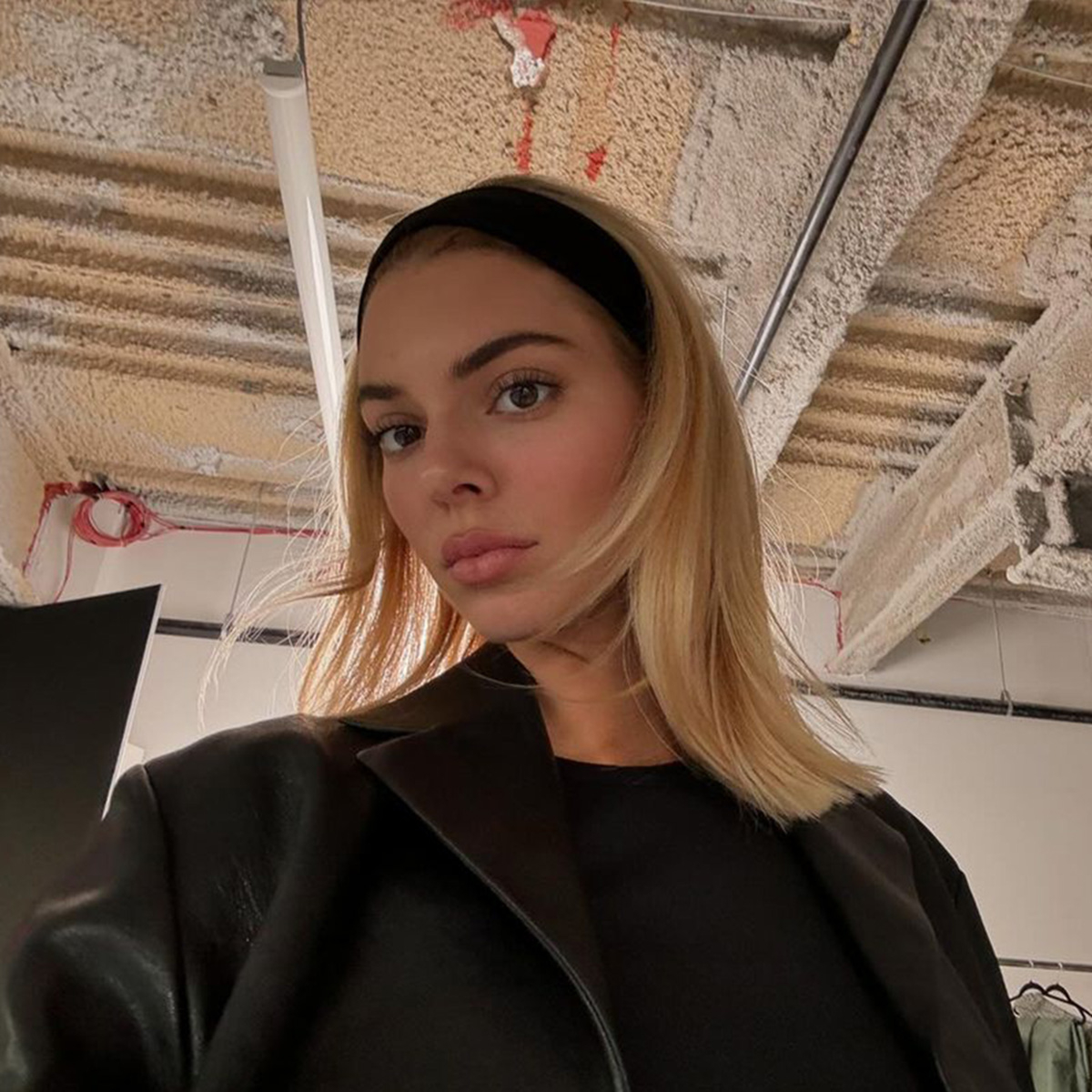 Kendall Jenner Is Back to Being a Brunette After Ditching Blonde Hair, image size:1200x1200