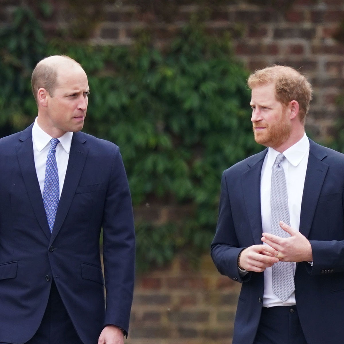 Príncipe William envia mensagem rara ao príncipe Harry no 40º aniversário