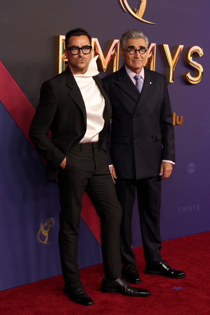 Los presentadores Dan Levy y Eugene Levy son objetivos de padre e hijo en los Emmy 2024