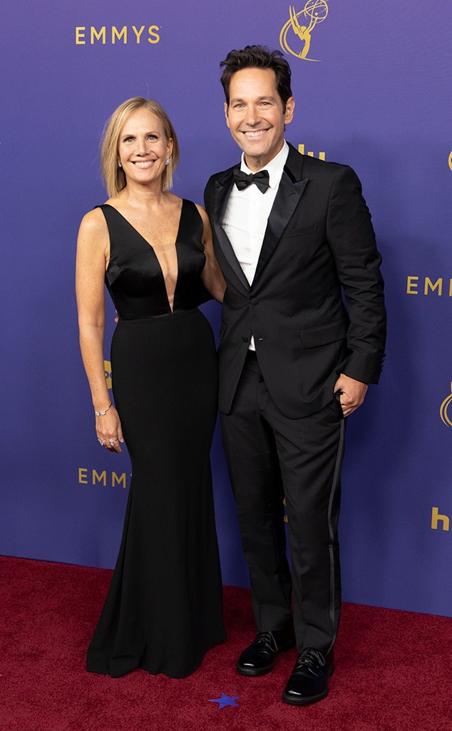 2024 Emmys: ดูเดทไนท์ของ Connie Britton และแฟนหนุ่ม David Windsor