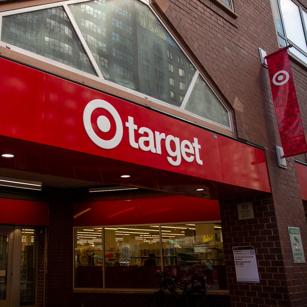 An 8-Year-Old Stole Her Mom’s Car for a Joyride to Target—Then Won Over the Internet – E! Online An 8-Year-Old Stole Her Mom’s Car for a Joyride to Target—Then Won Over the Internet – E! Online