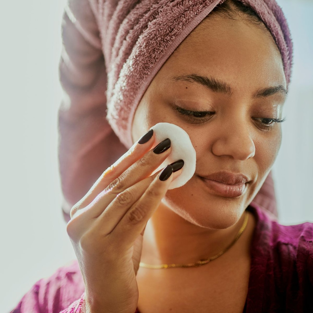 Your Ultimate Acne Guide: Treat Pimples, Blackheads, Bad Breakouts, and More – E! Online Your Ultimate Acne Guide: Treat Pimples, Blackheads, Bad Breakouts, and More – E! Online