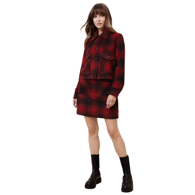 Banana Republic Outlet Friends & Family Sale 70% off