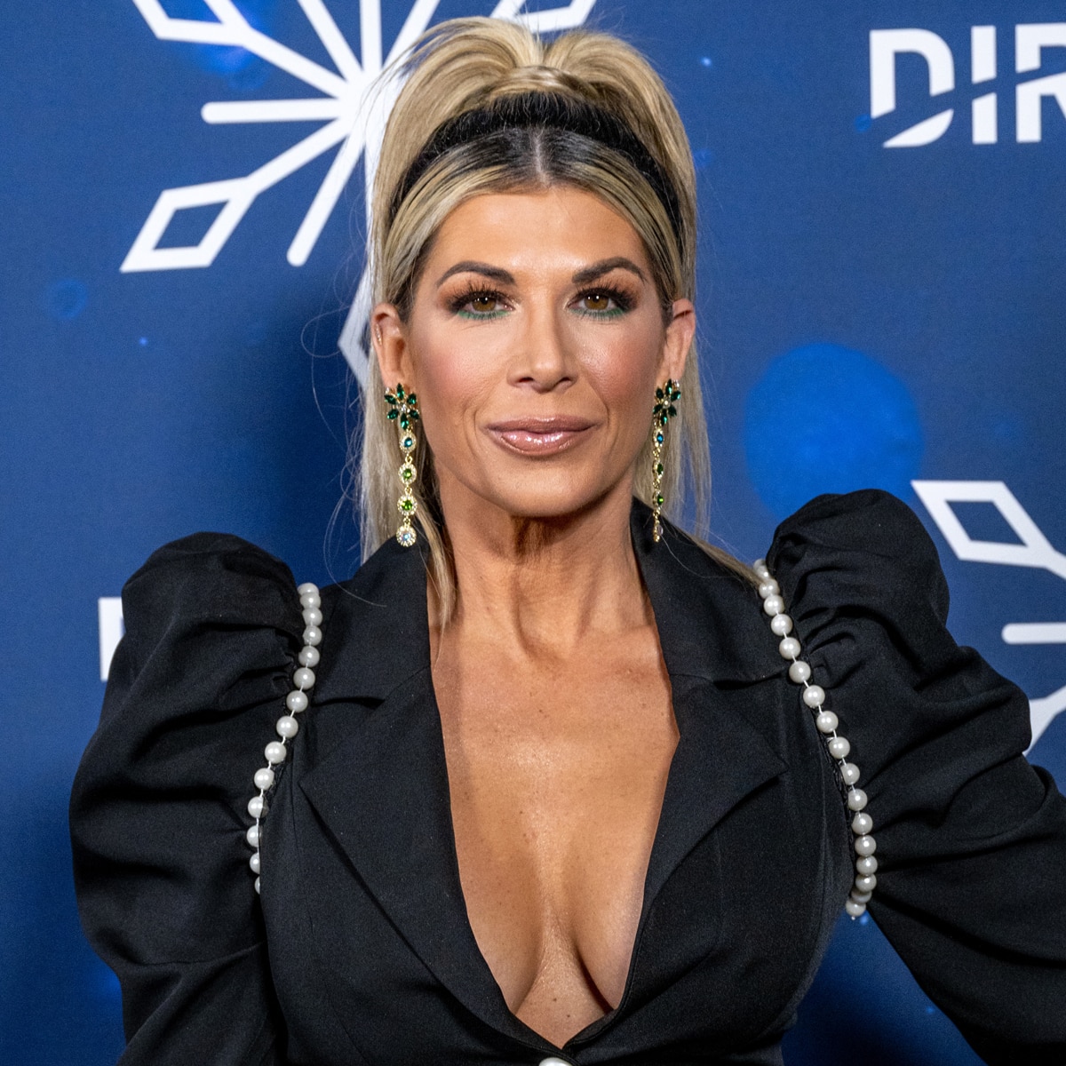 <div>How Alexis Bellino's Transgender Son Miles Has Shaped Her Beliefs</div>