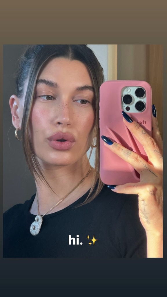 Hailey Bieber está brilhando em nova foto depois de dar as boas-vindas ao bebê