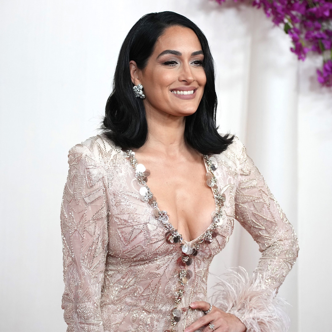 Why Nikki Garcia Wanted to Return as “Nikki Bella” at Netflix’s WWE Raw – E! Online Why Nikki Garcia Wanted to Return as “Nikki Bella” at Netflix’s WWE Raw – E! Online